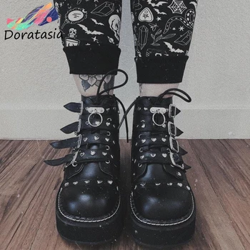 DORATASIA Nova Marca Feminina Rua Botas Sikud Fivela de Laço Zíper Coração Decoração Plataforma de Mulheres Botas de Punk Casual Sapatos