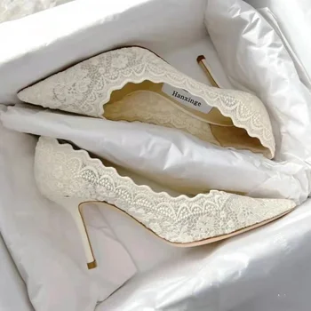 Primavera laço branco pontiagudo dedo do pé nupcial sapatos de casamento oco de malha bordado stiletto salto alto vestido de festa de todos-jogo das mulheres sapato